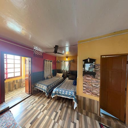 Calcutta Backpackers Homestay- For Travellers And Backpackers Bagian luar foto
