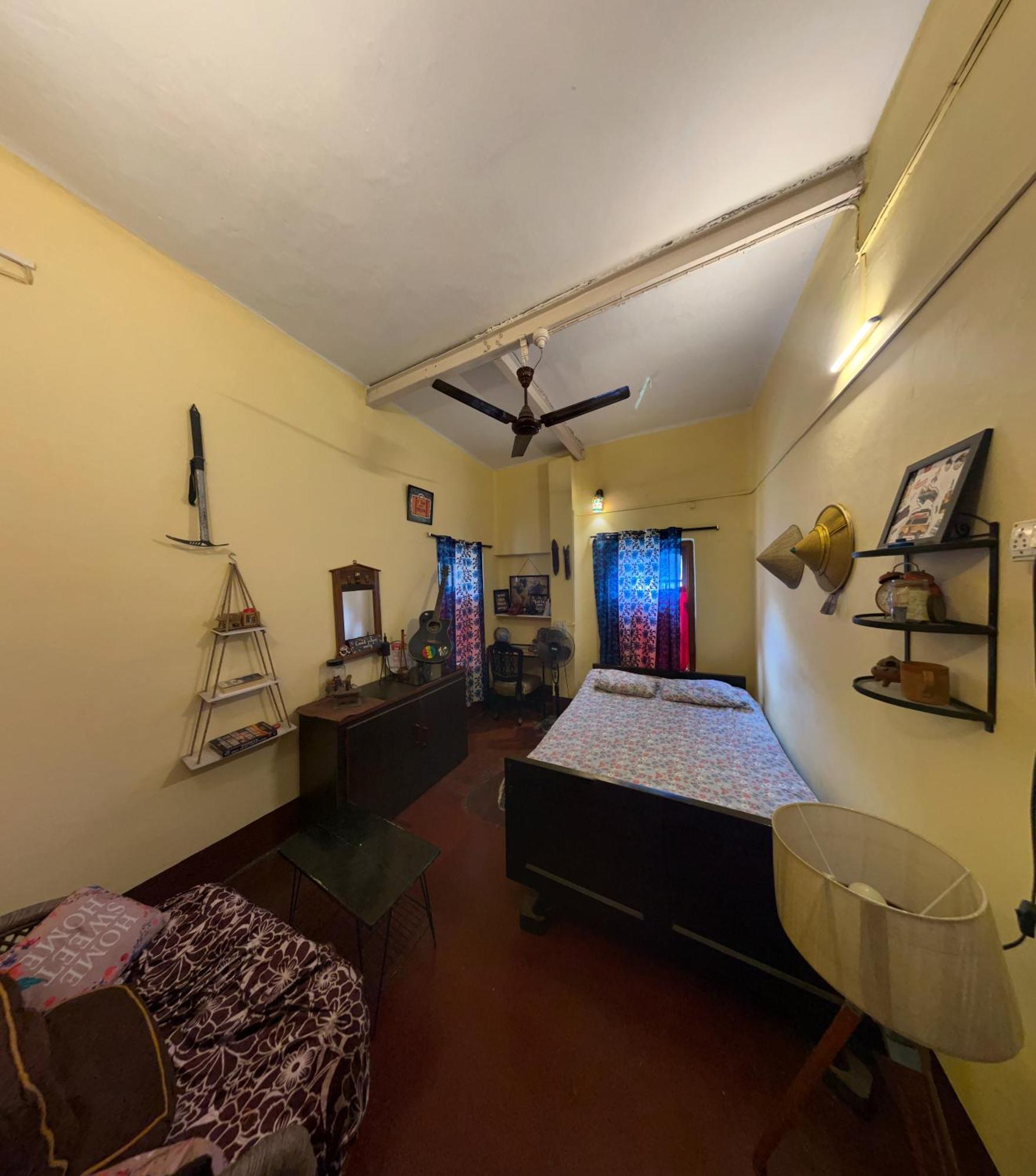 Calcutta Backpackers Homestay- For Travellers And Backpackers Bagian luar foto