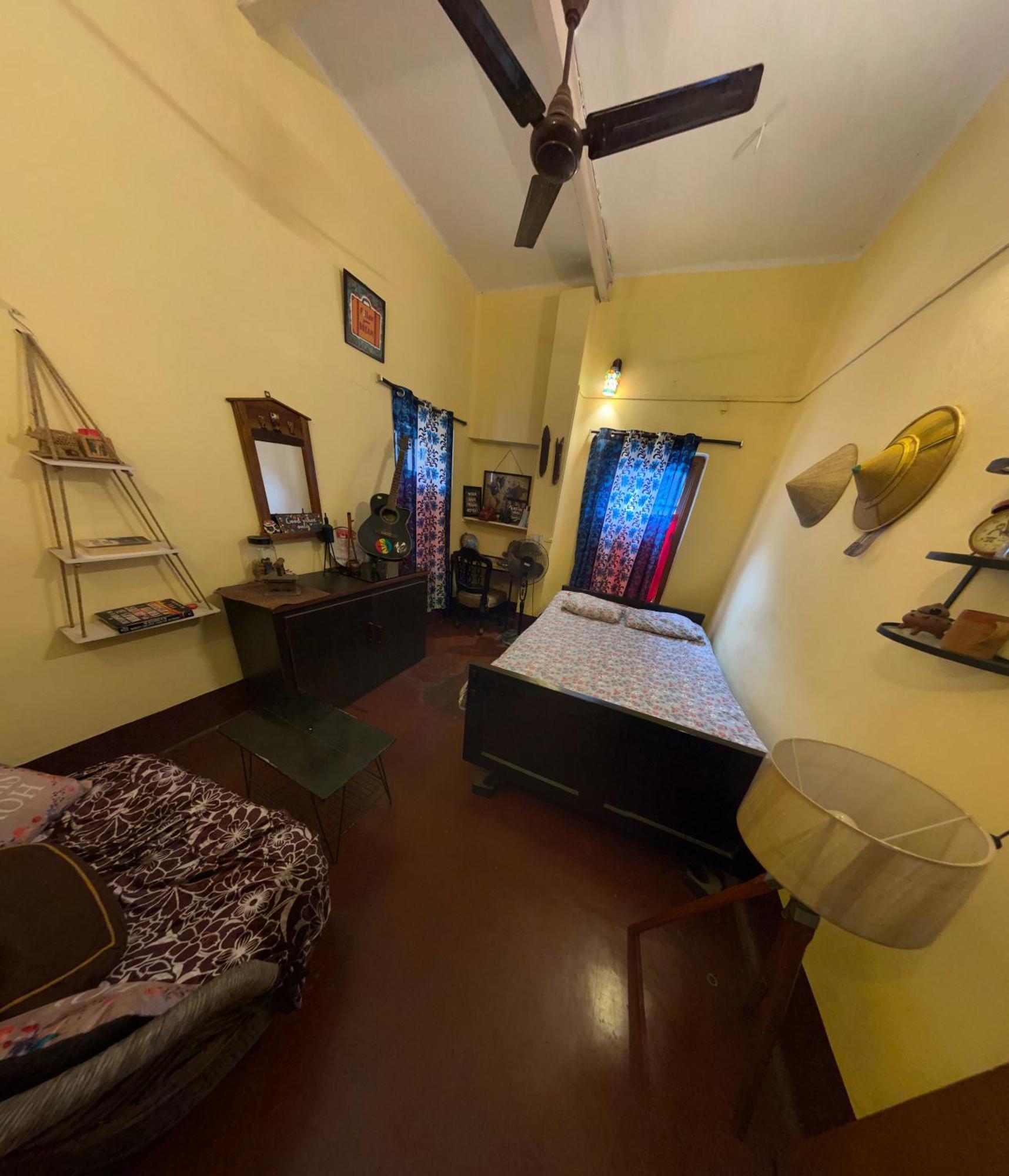 Calcutta Backpackers Homestay- For Travellers And Backpackers Bagian luar foto